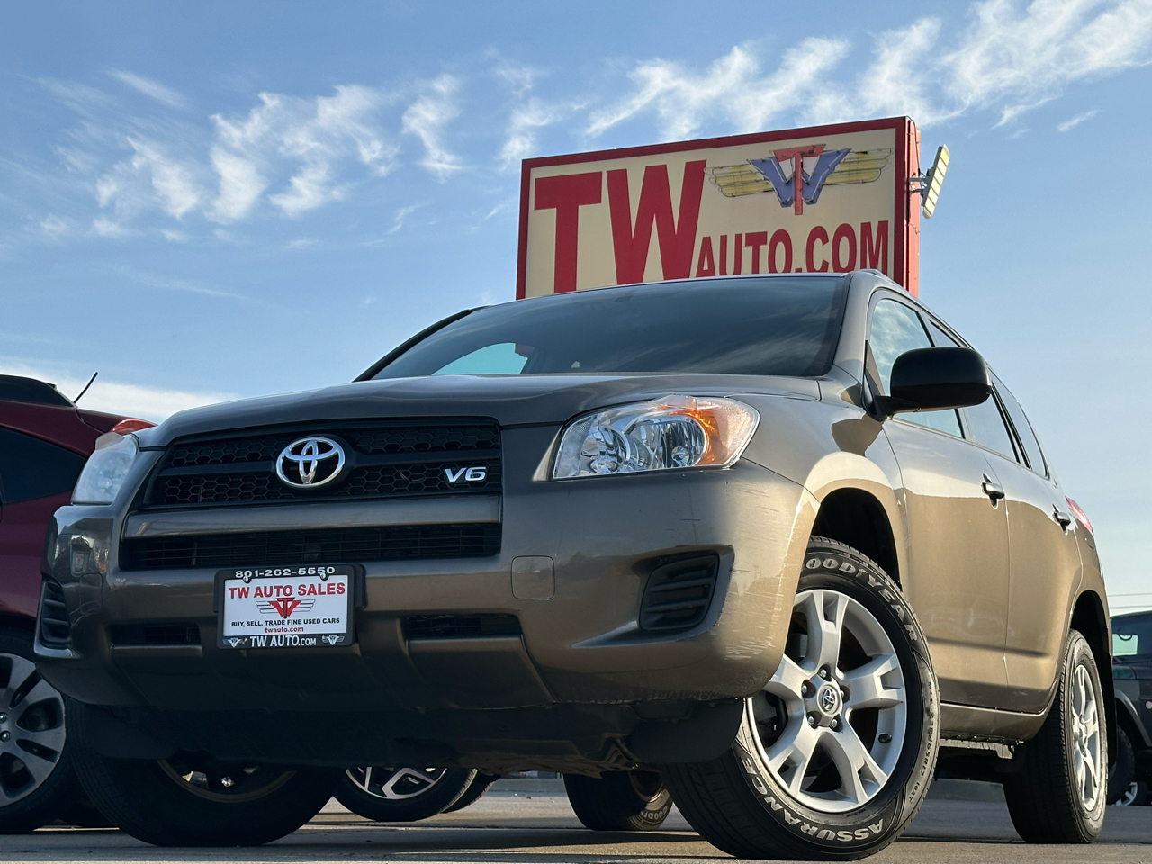 Toyota RAV4 Base V6 4WD with 3rd Row 2012