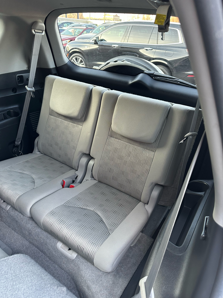 Toyota RAV4 Base V6 4WD with 3rd Row 2012