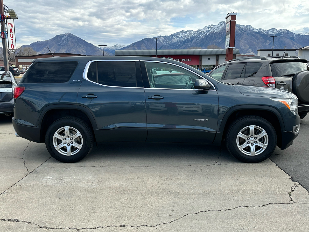 GMC Acadia SLE-1 AWD 2019
