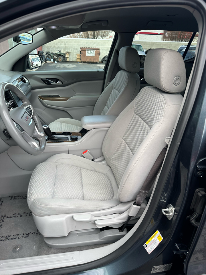 GMC Acadia SLE-1 AWD 2019