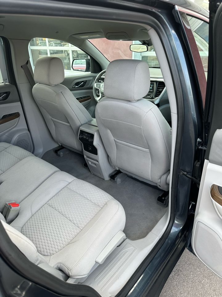 GMC Acadia SLE-1 AWD 2019