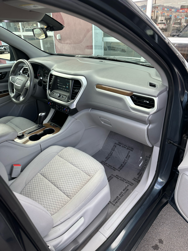 GMC Acadia SLE-1 AWD 2019