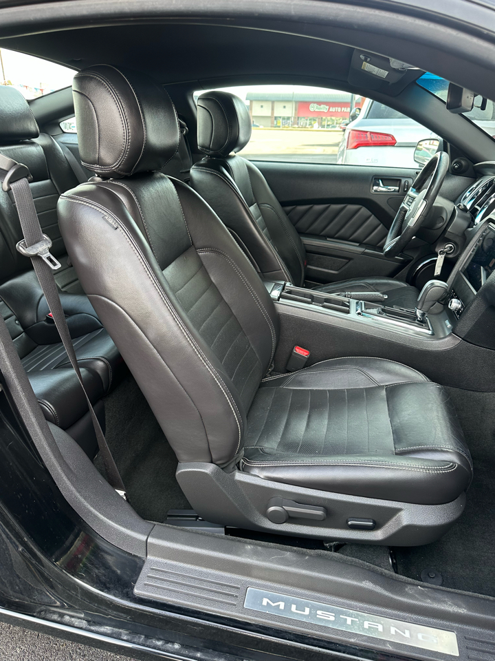 Ford Mustang V6 Coupe 2014