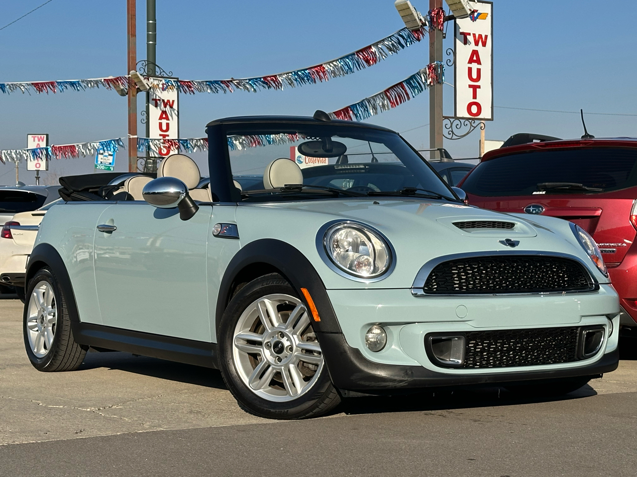 MINI Cooper S Convertible 2013