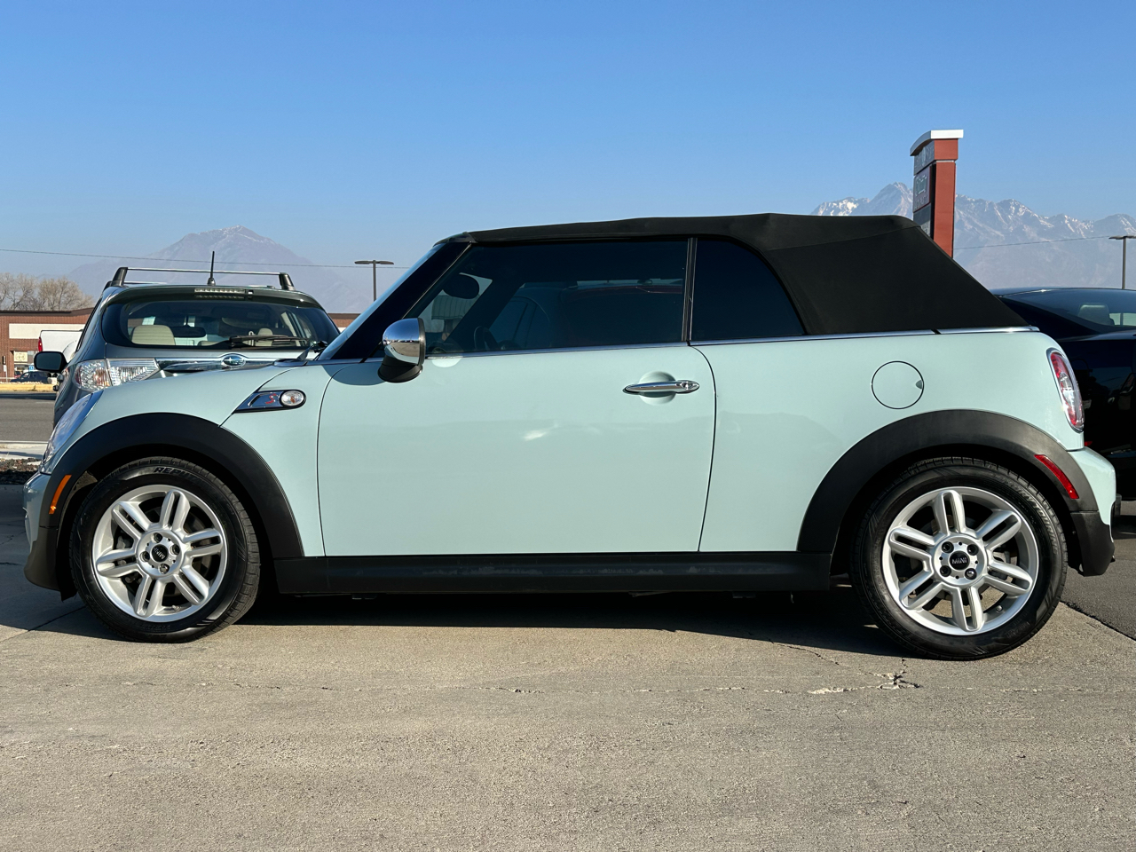 MINI Cooper S Convertible 2013