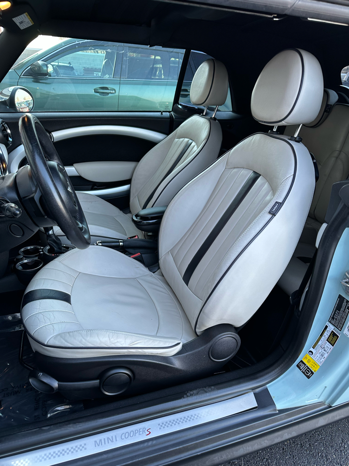 MINI Cooper S Convertible 2013