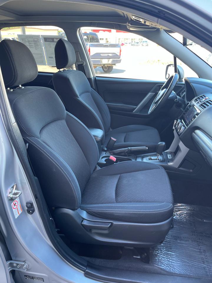 Subaru Forester photo 17