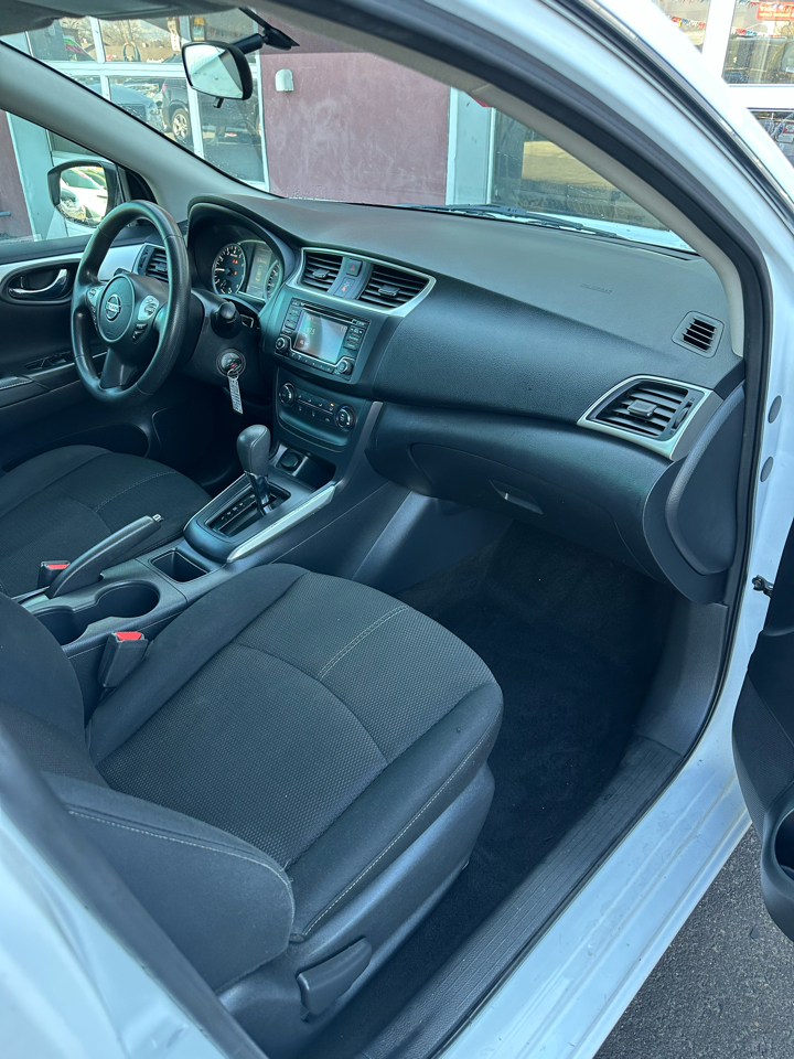 Nissan Sentra S CVT 2018