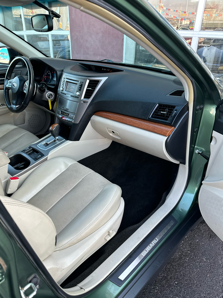 Subaru Outback 2.5i Limited 2013