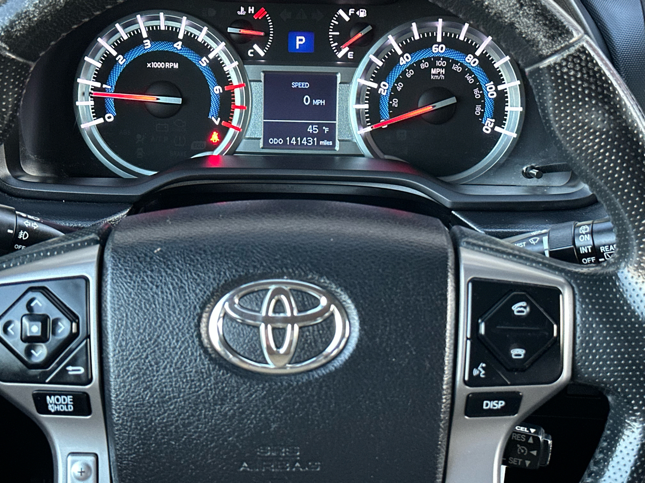 Toyota 4Runner SR5 4WD 2014