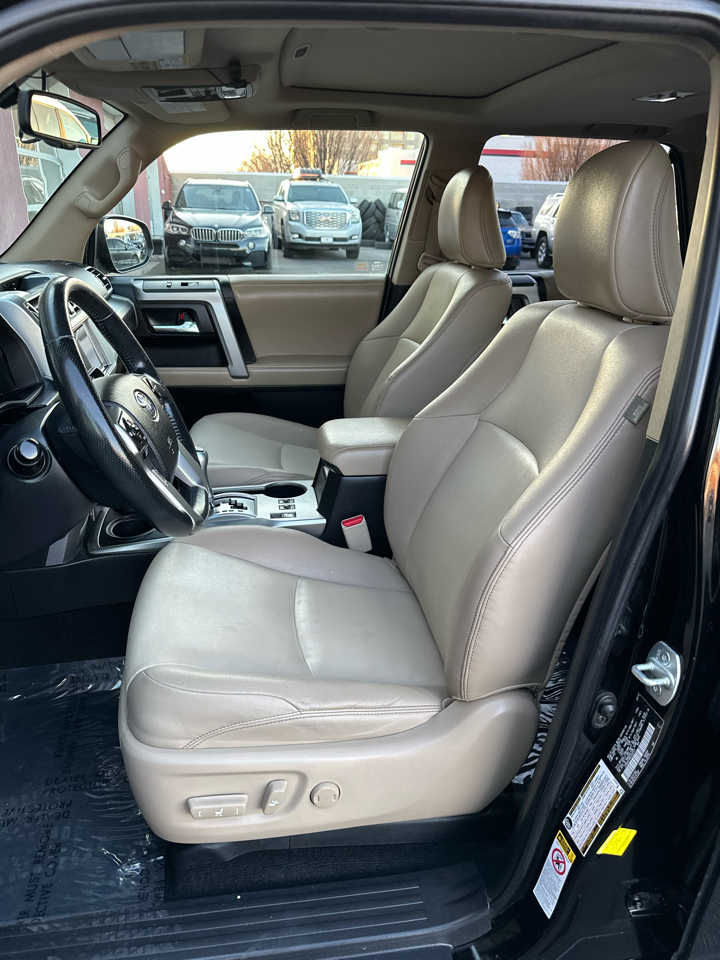 Toyota 4Runner SR5 4WD 2014