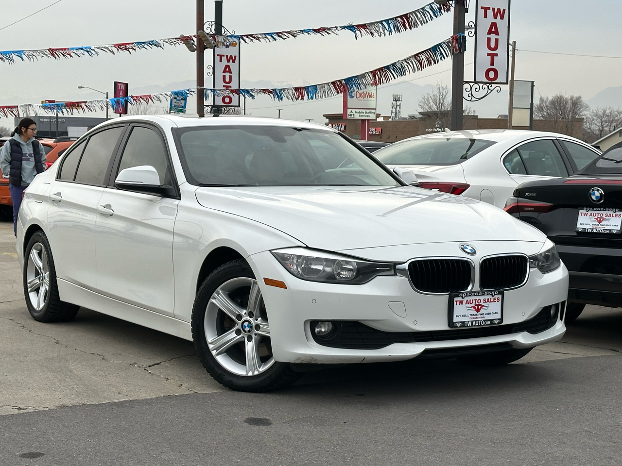 BMW 3-Series 320i Sedan 2014
