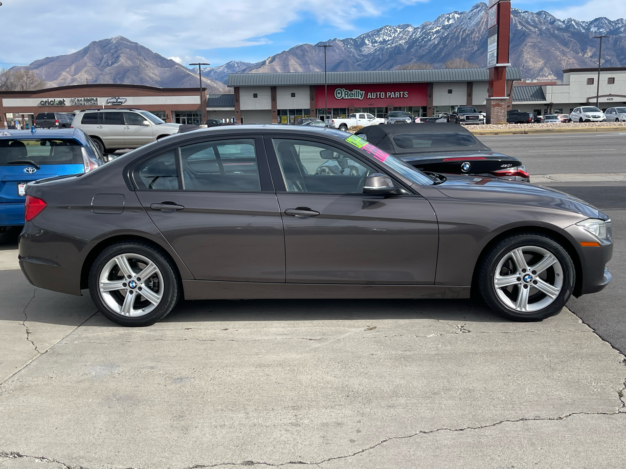 BMW 3-Series 328i xDrive Sedan 2013