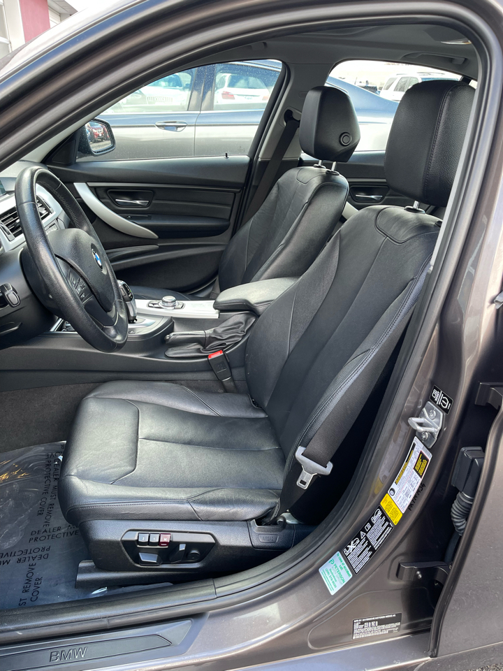 BMW 3-Series 328i xDrive Sedan 2013