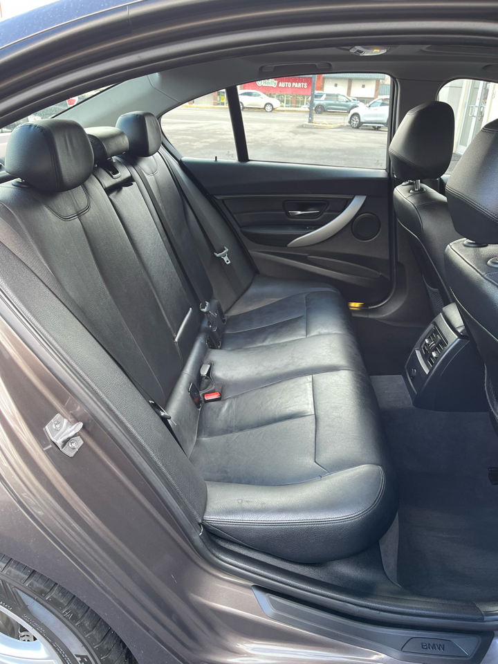 BMW 3-Series 328i xDrive Sedan 2013