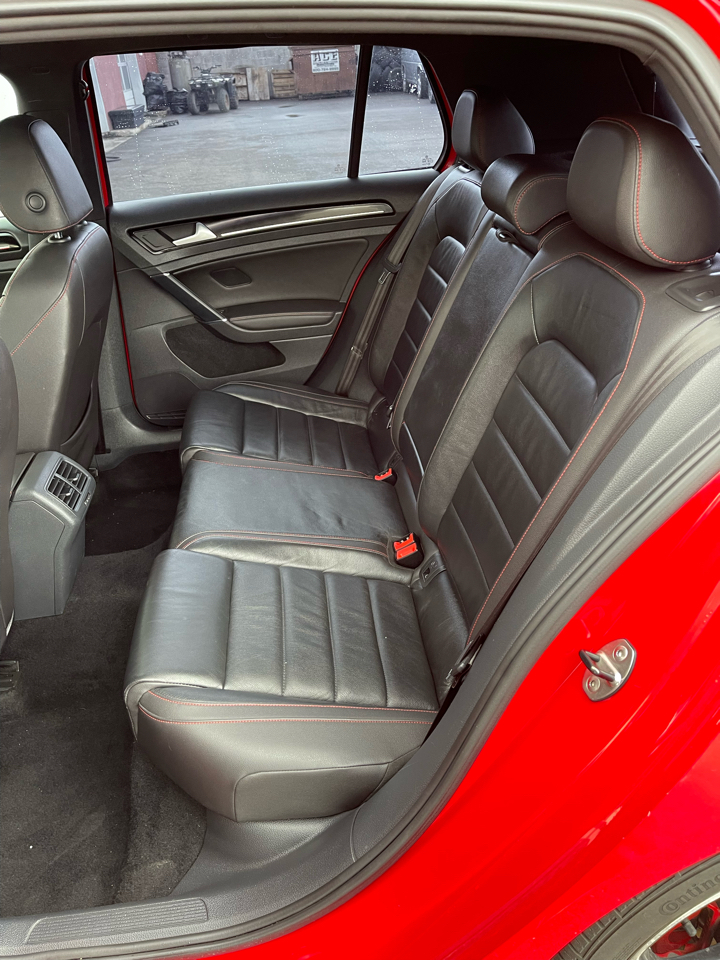 Volkswagen GTI S 6A 4-Door 2015