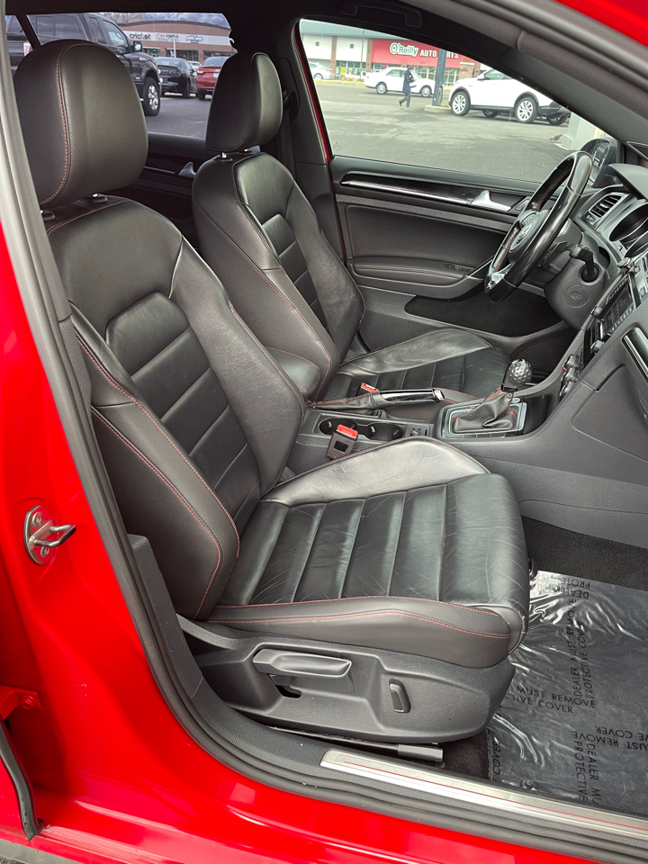 Volkswagen GTI S 6A 4-Door 2015