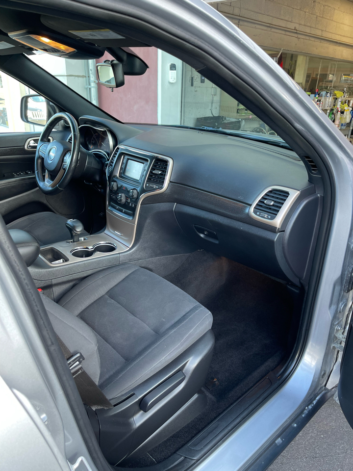 Jeep Grand Cherokee Laredo 4WD 2015