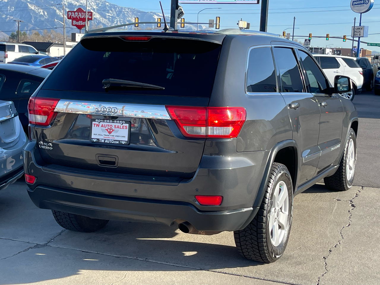 Jeep Grand Cherokee Laredo 4WD 2011