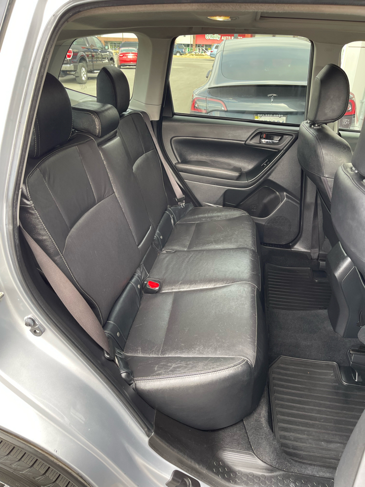 Subaru Forester 2.5i Limited 2015