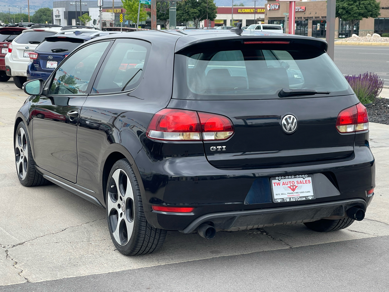 Volkswagen GTI 2-door 2012