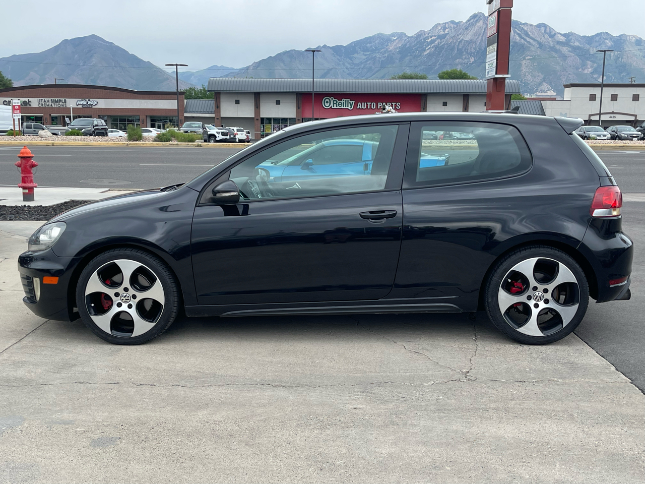 Volkswagen GTI 2-door 2012
