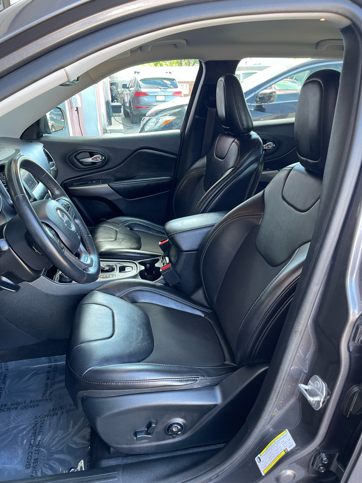 Jeep Cherokee Latitude Plus 4WD 2019