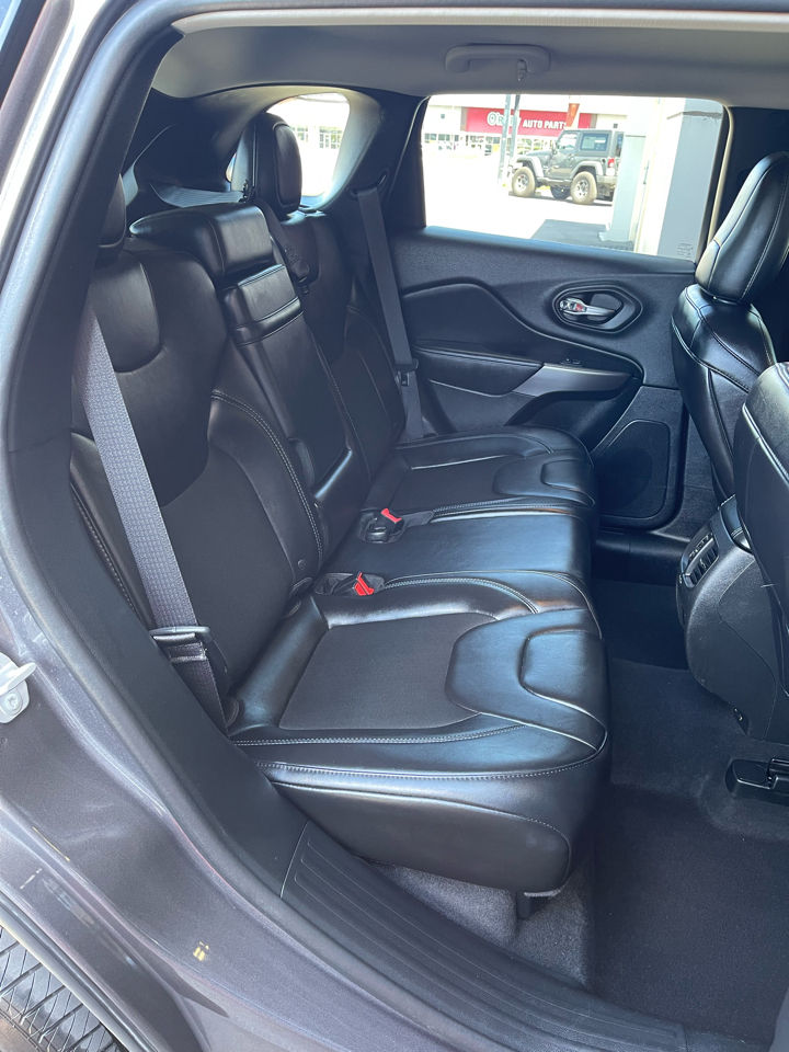 Jeep Cherokee Latitude Plus 4WD 2019