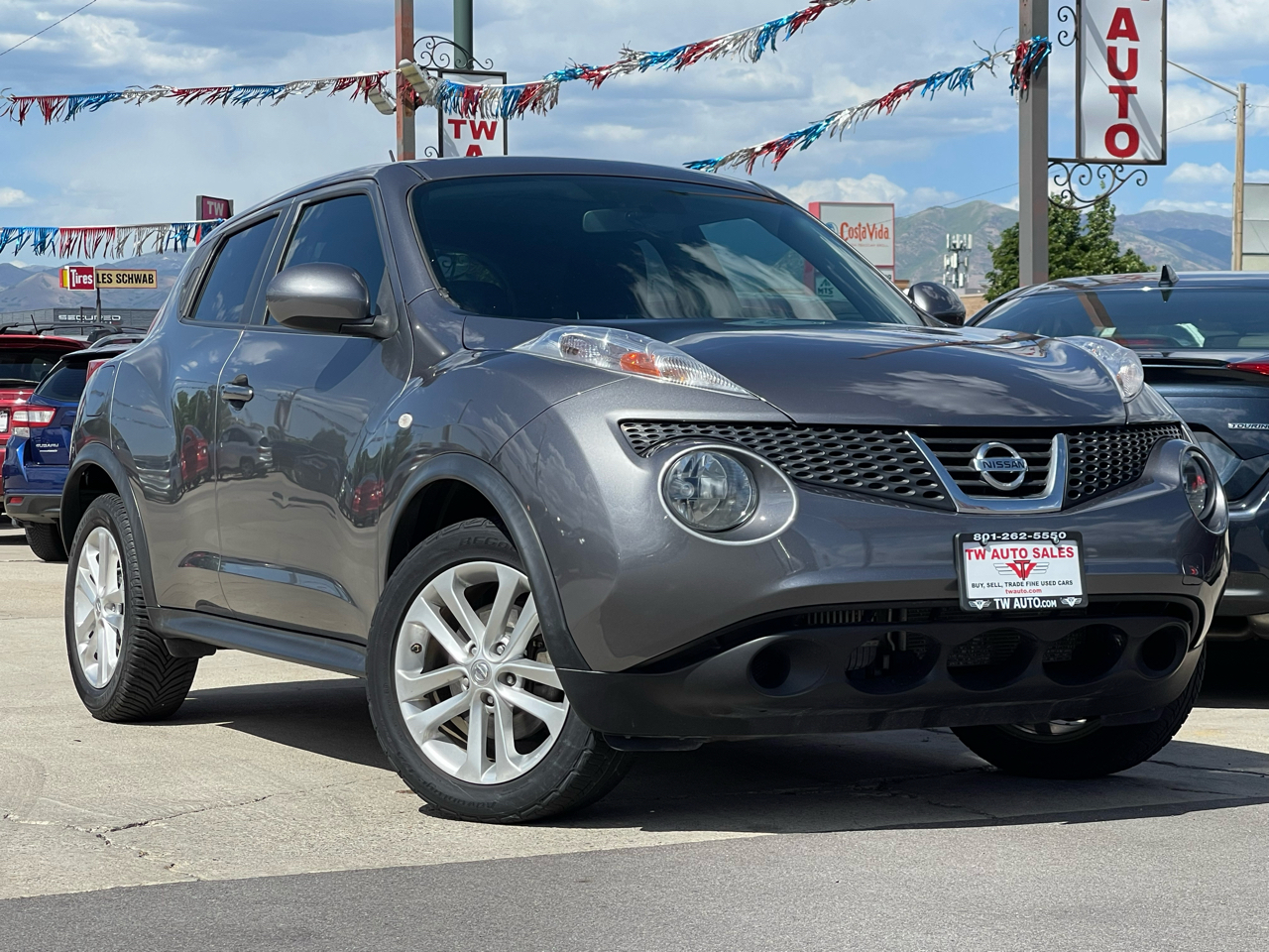 Nissan Juke S FWD 2012