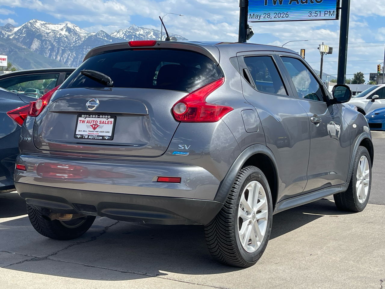 Nissan Juke S FWD 2012