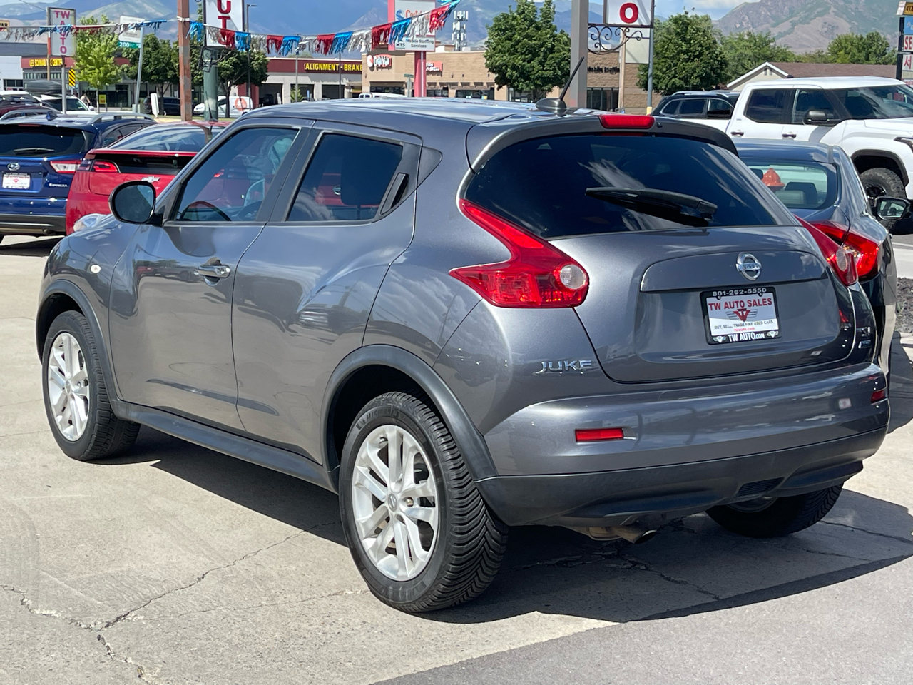 Nissan Juke S FWD 2012