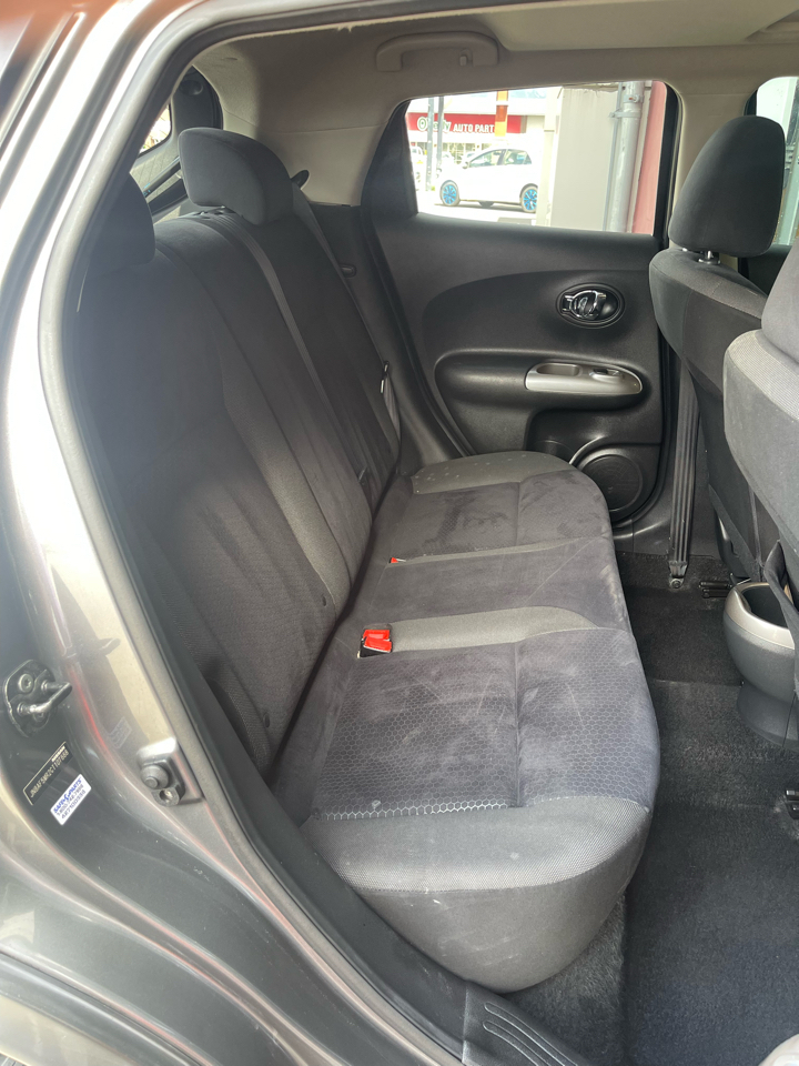 Nissan Juke S FWD 2012