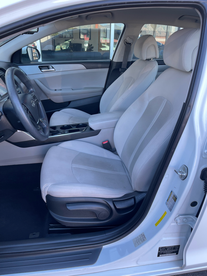 Hyundai Sonata SE 2016