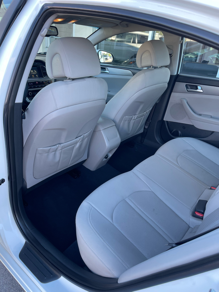 Hyundai Sonata SE 2016