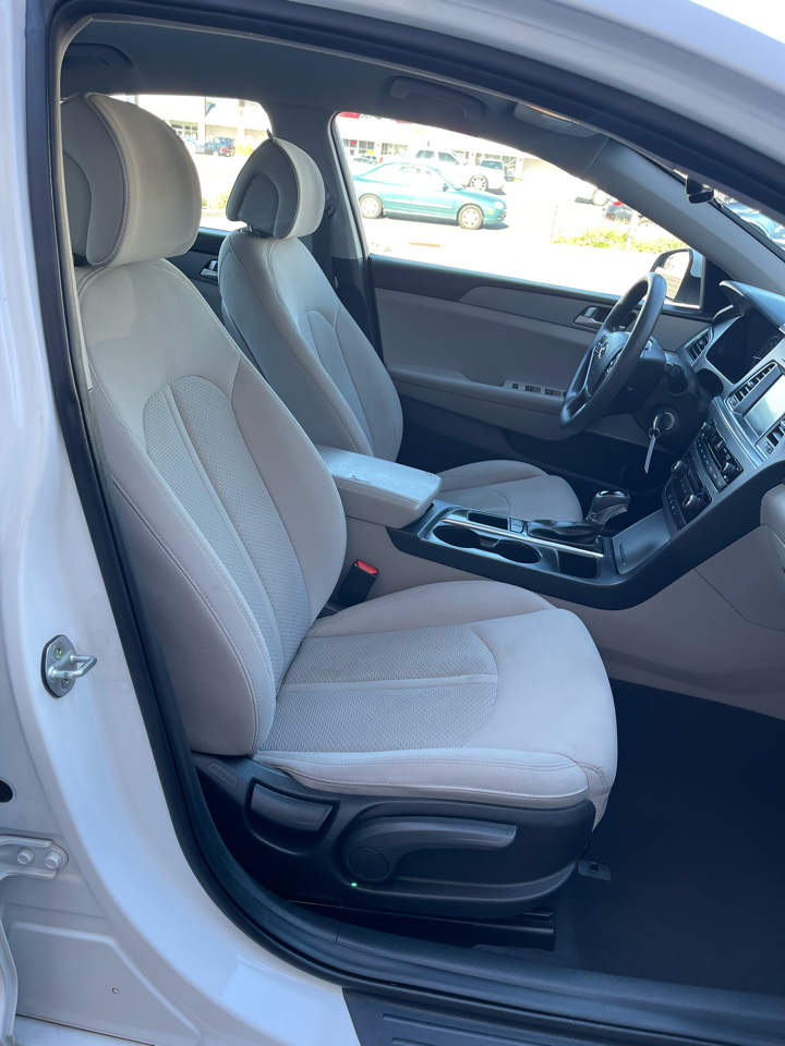 Hyundai Sonata SE 2016