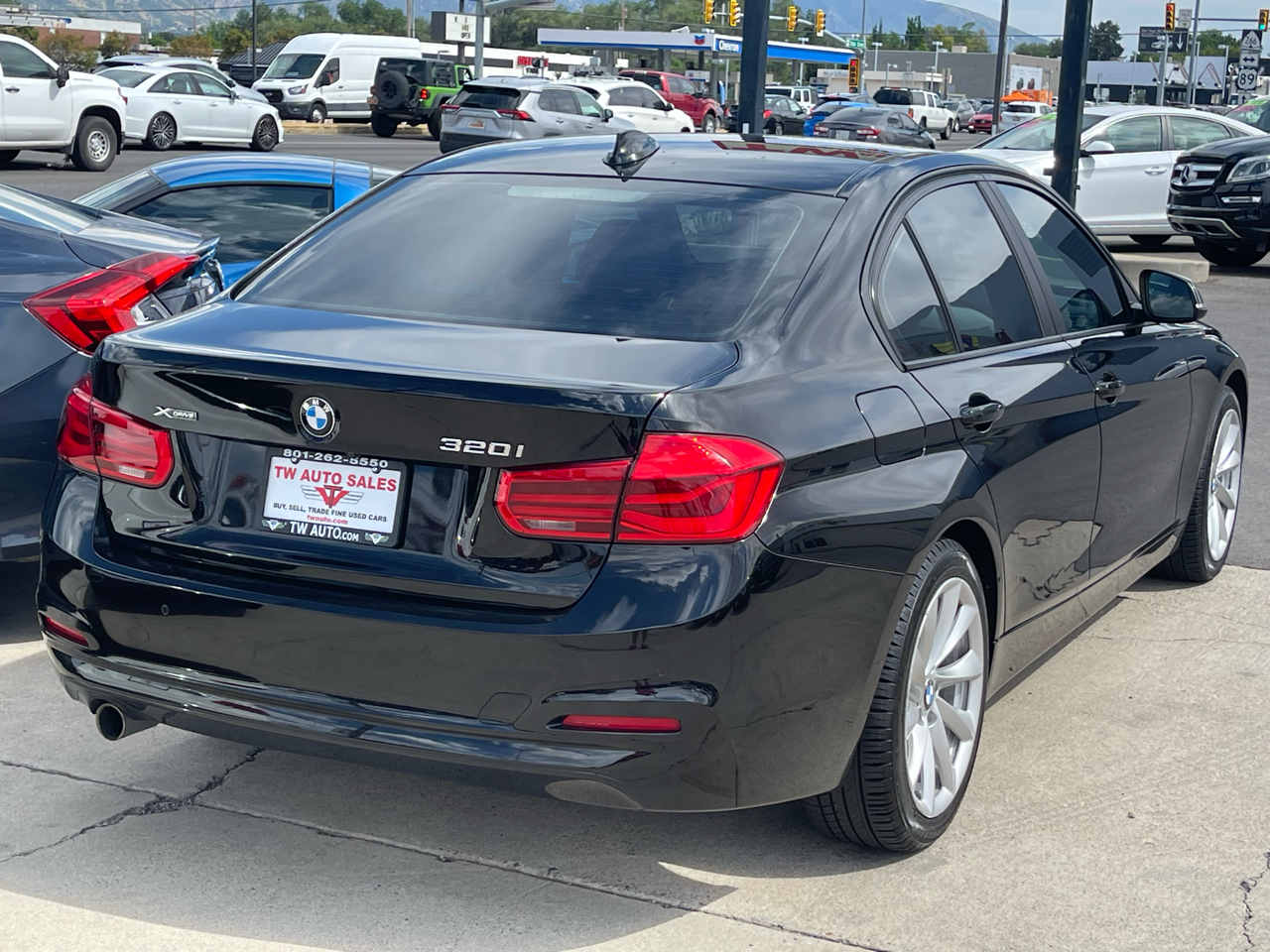 BMW 3-Series 320i xDrive Sedan 2016
