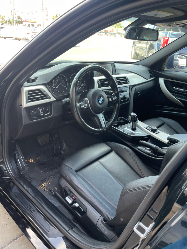 BMW 3-Series 320i xDrive Sedan 2016