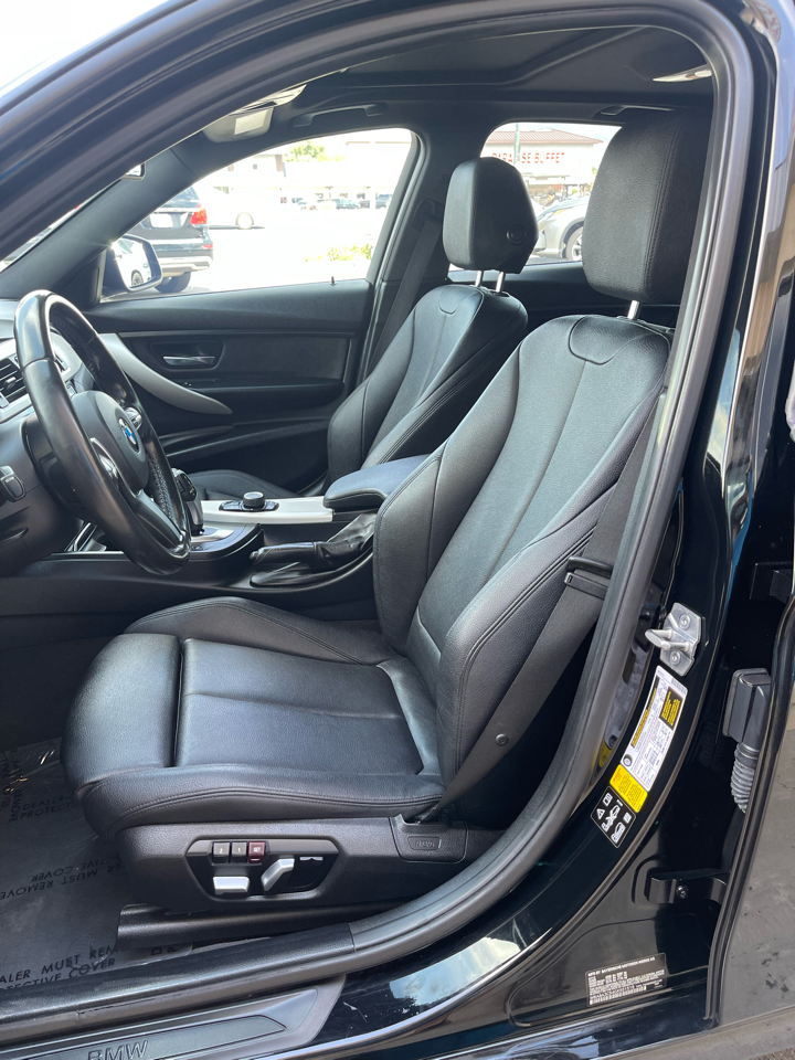 BMW 3-Series 320i xDrive Sedan 2016