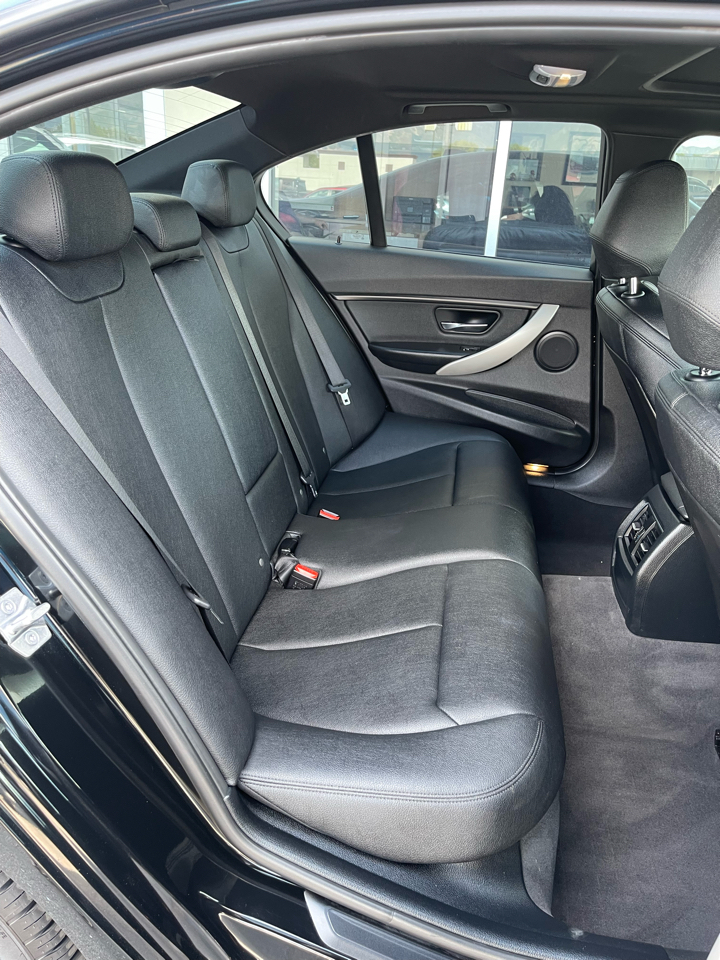 BMW 3-Series 320i xDrive Sedan 2016
