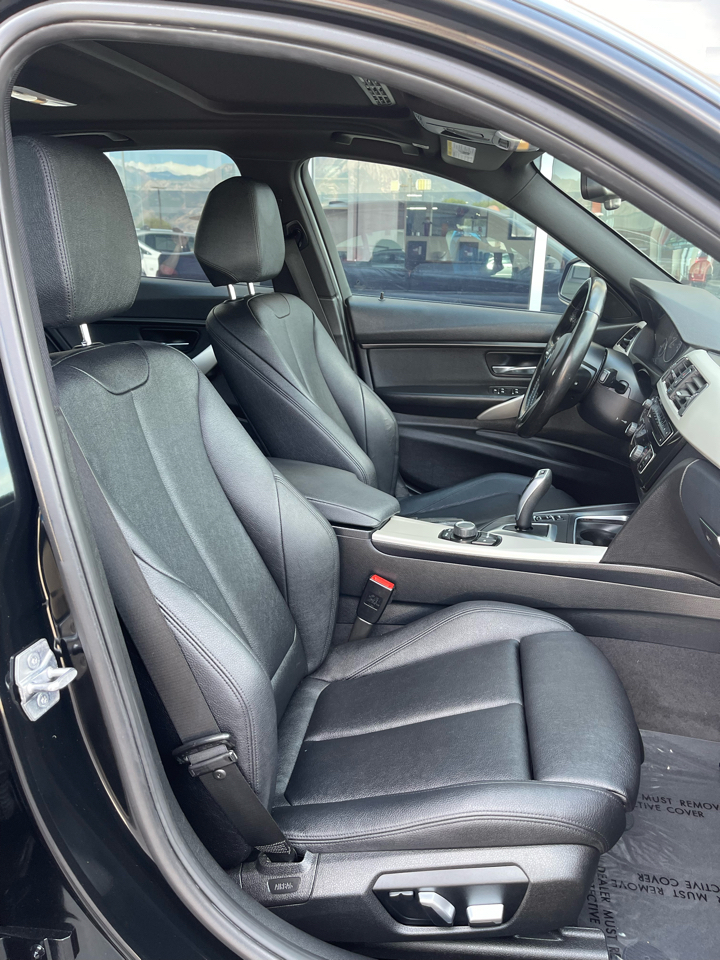 BMW 3-Series 320i xDrive Sedan 2016