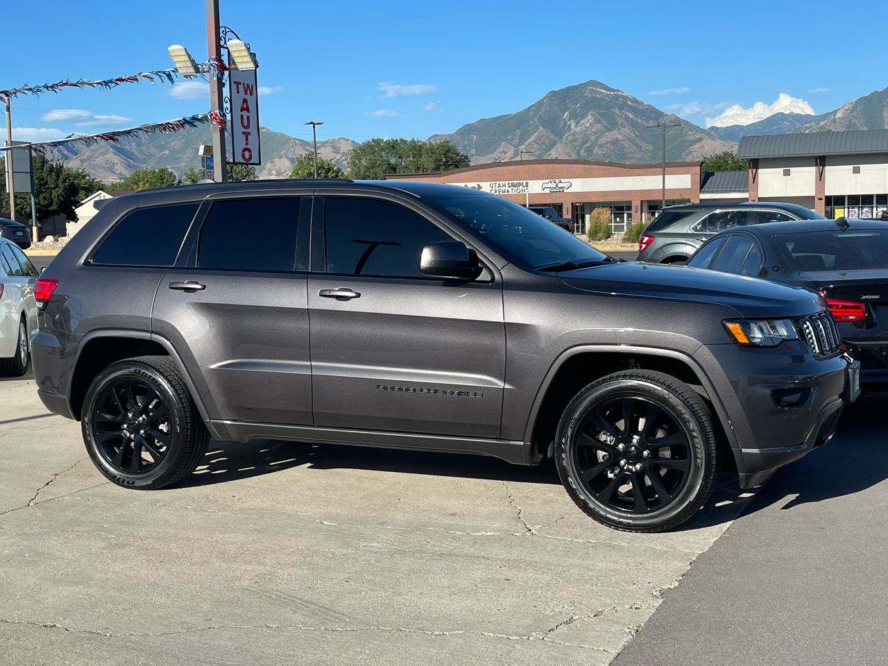 Jeep Grand Cherokee Laredo 4WD 2019