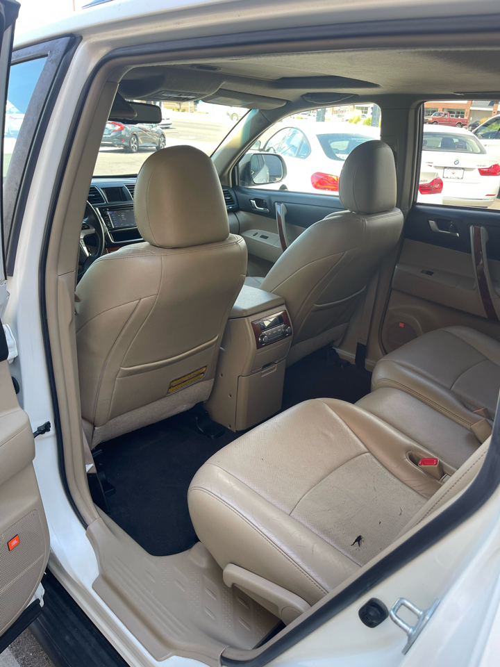 Toyota Highlander Limited 4WD 2013