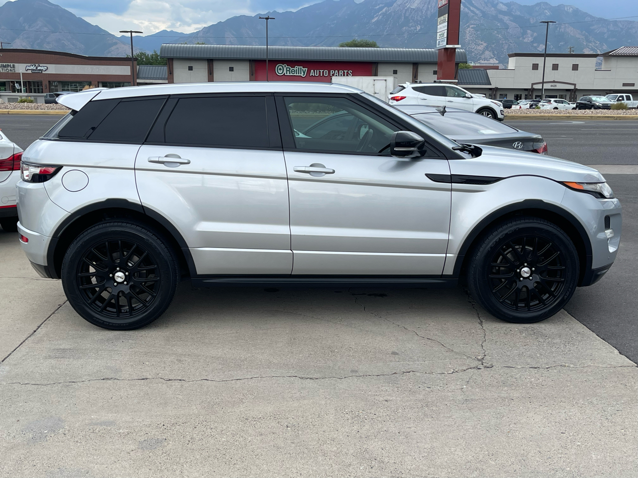 Land Rover Range Rover Evoque Dynamic Premium 5-Door 2012