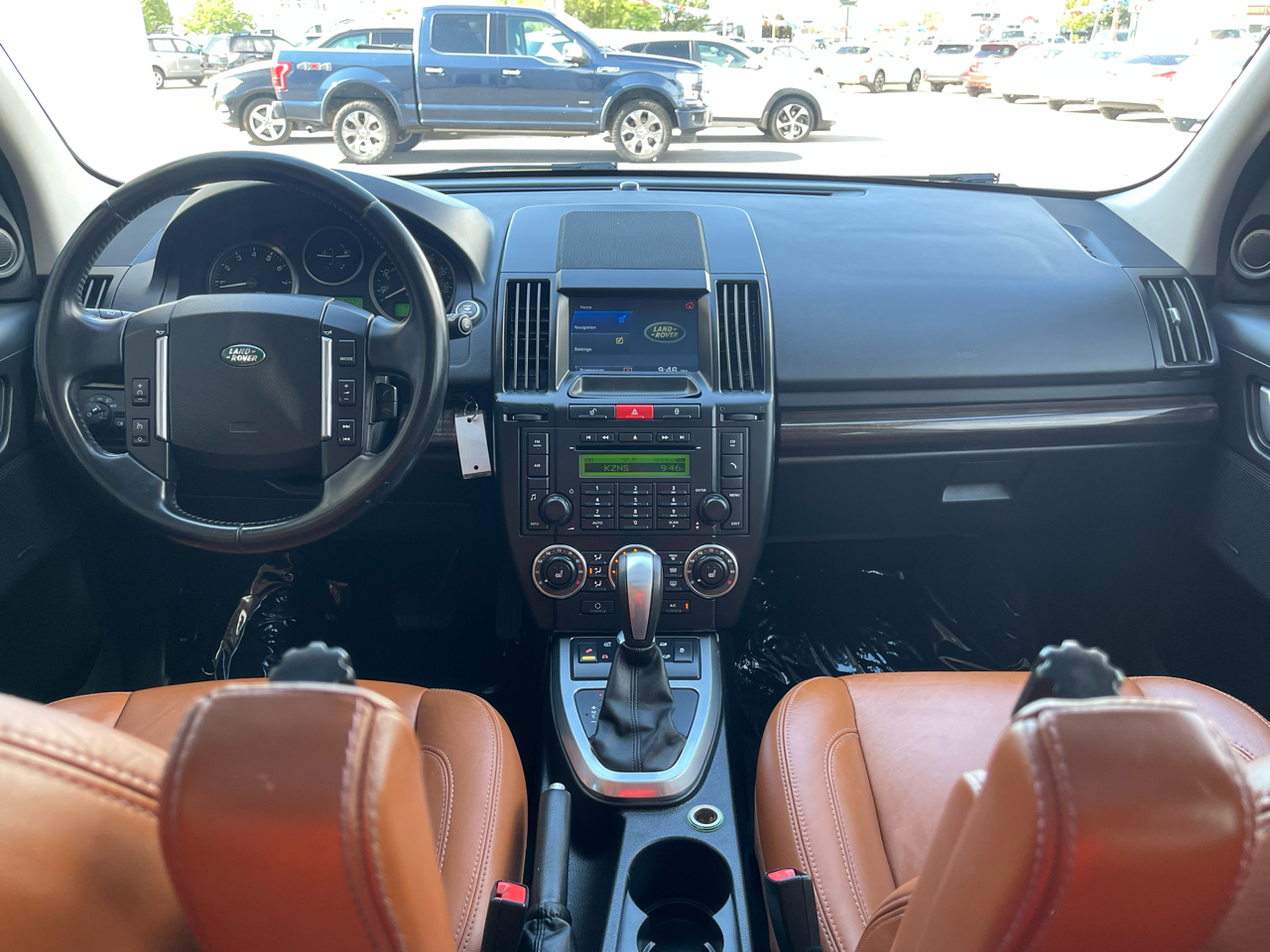 Land Rover LR2 HSE with Tech Package 2011