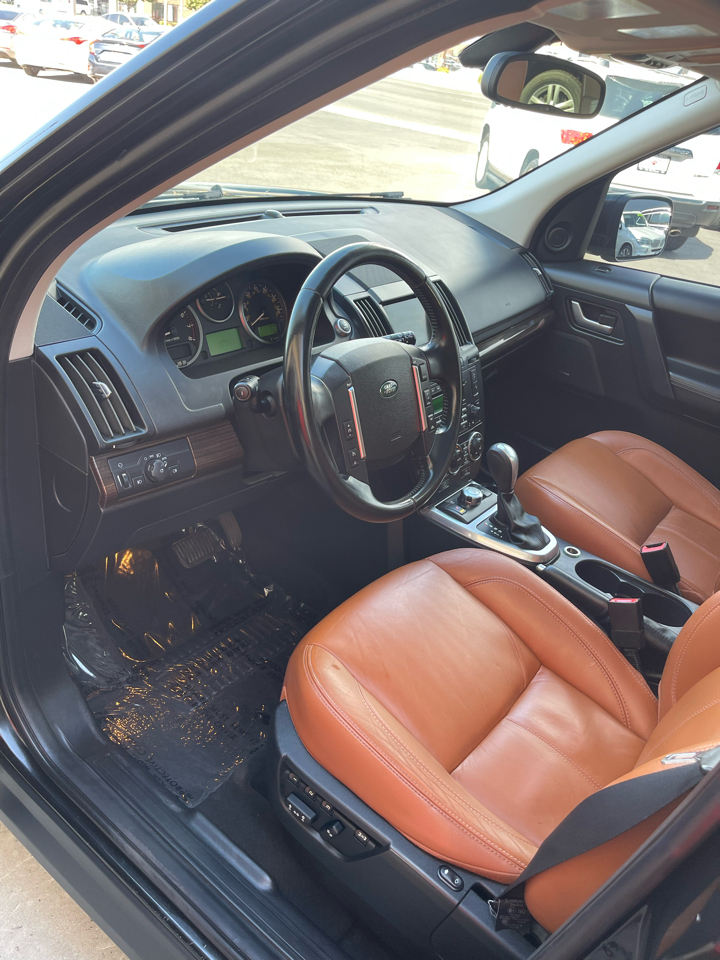 Land Rover LR2 HSE with Tech Package 2011