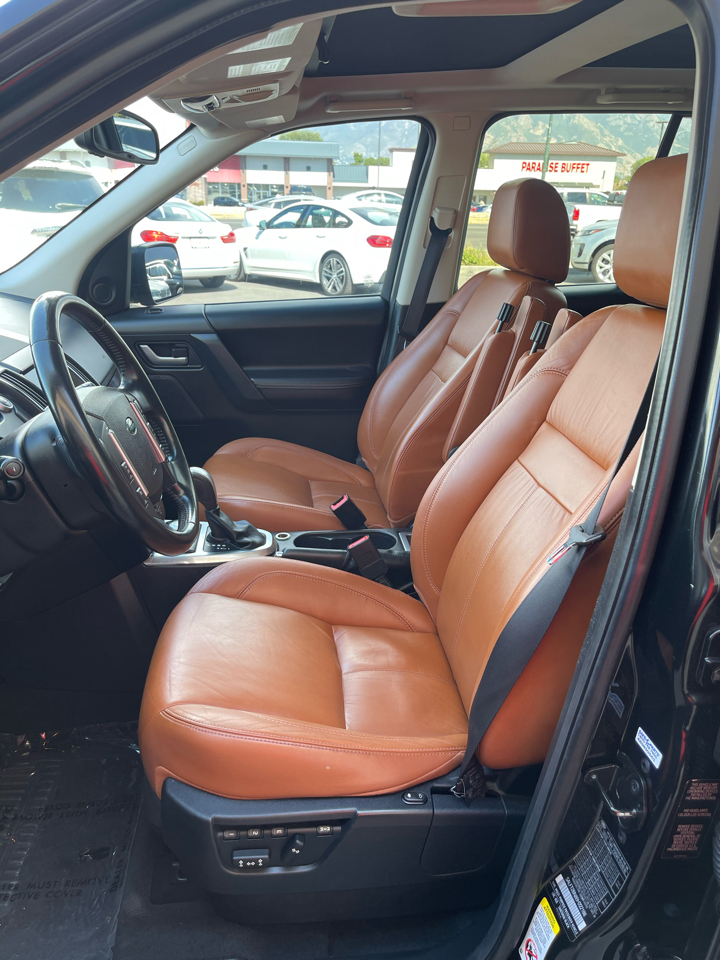 Land Rover LR2 HSE with Tech Package 2011