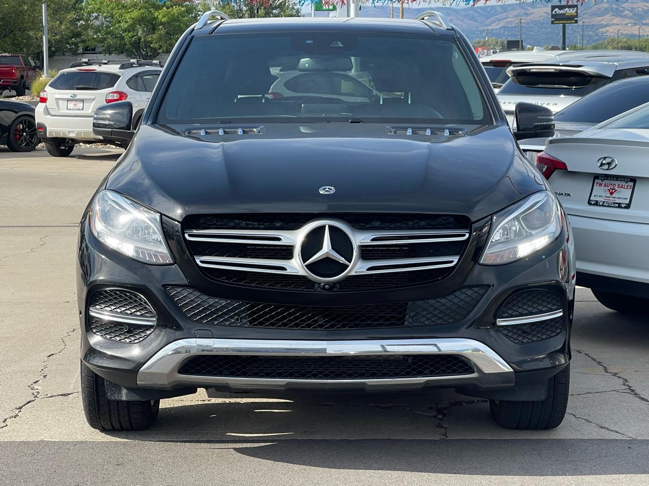 Mercedes-Benz GLE-Class photo 2
