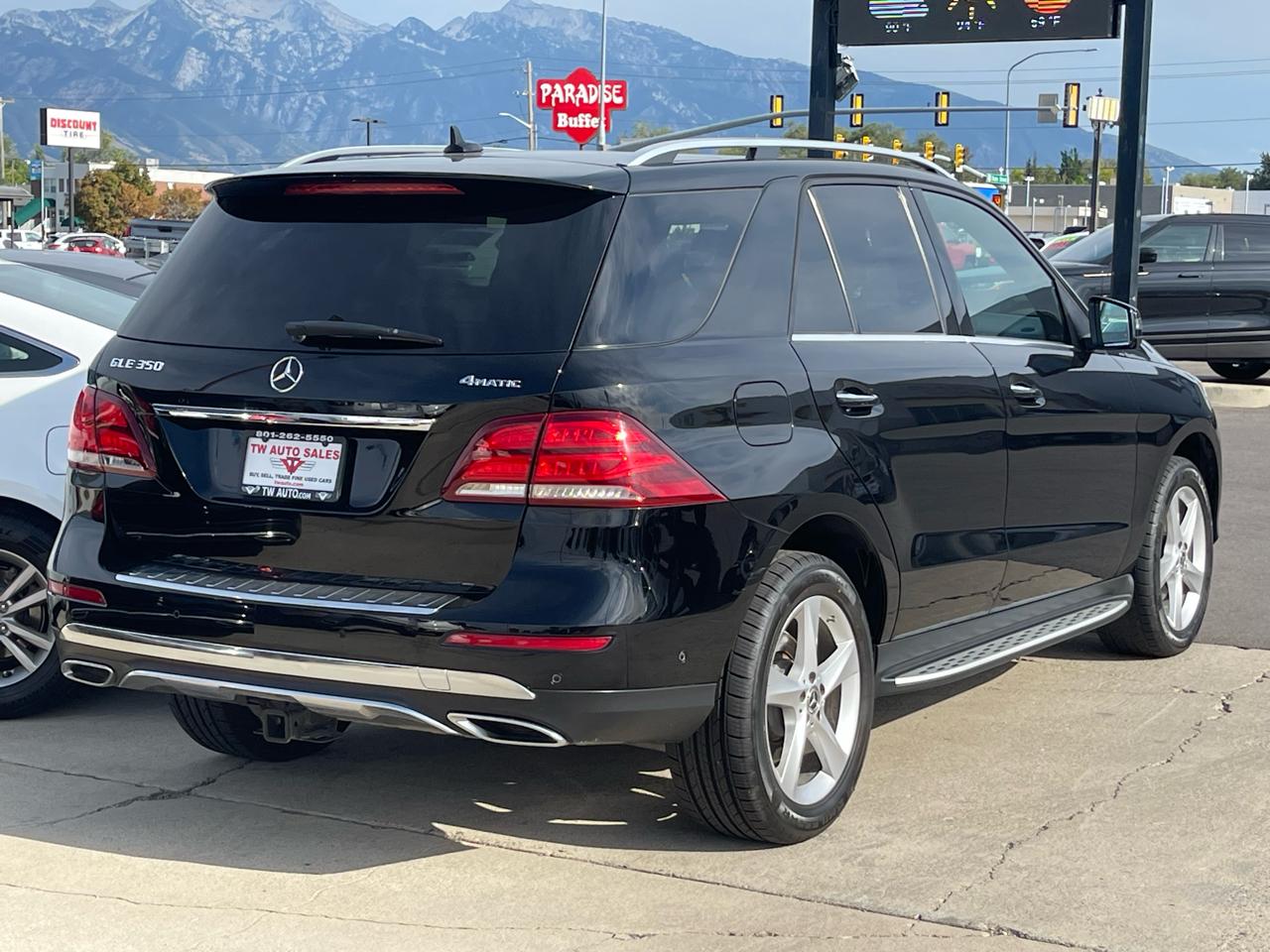 Mercedes-Benz GLE-Class photo 5