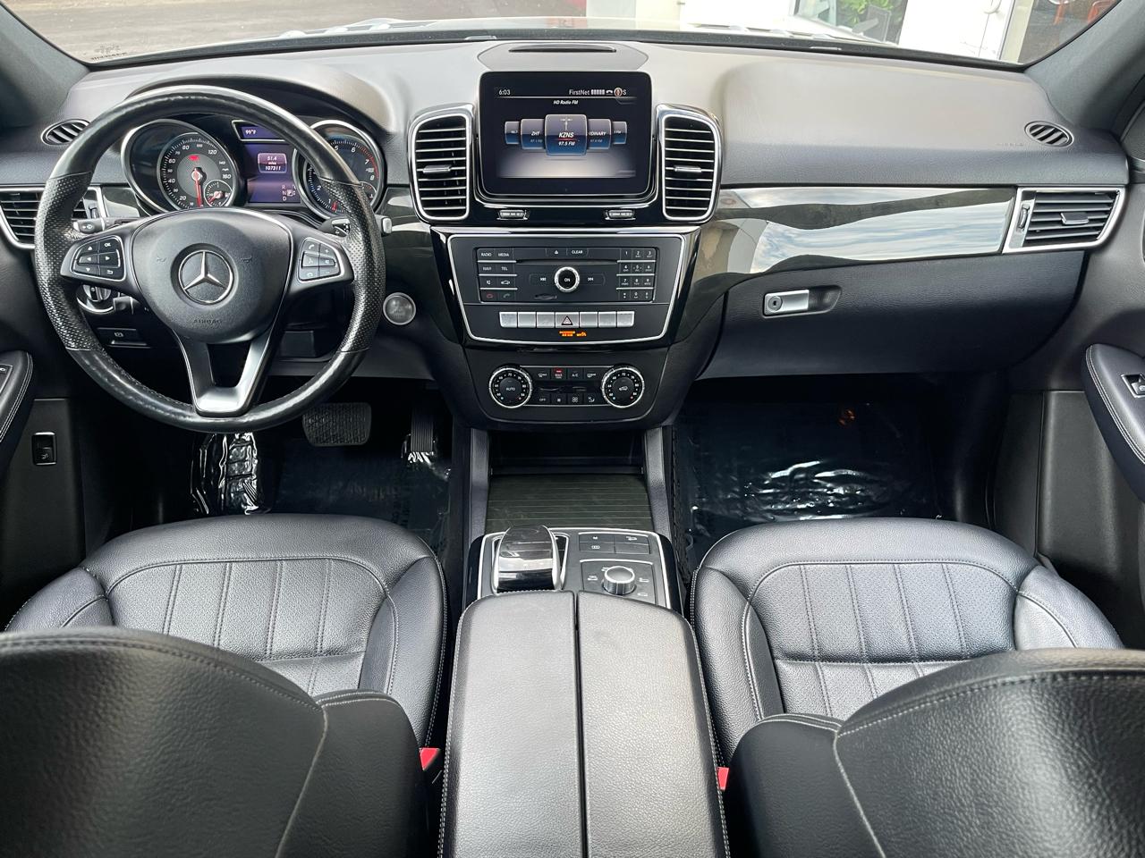 Mercedes-Benz GLE-Class photo 10