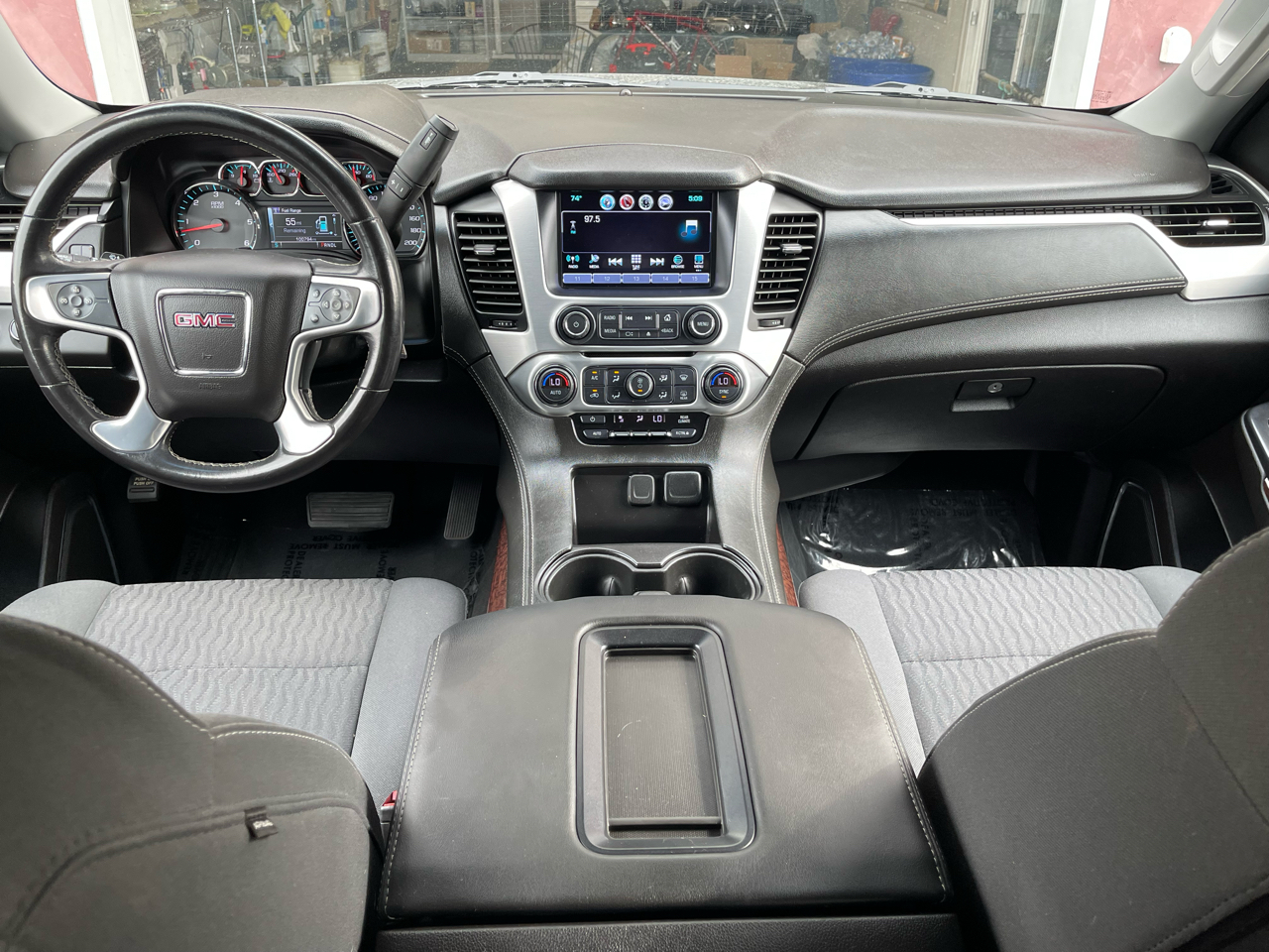 GMC Yukon XL SLE 4WD 2019